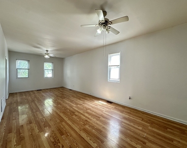 1722 N Kimball Avenue - Photo Thumbnail 9