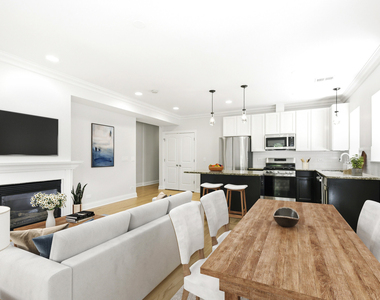 6337 N Oakley Avenue - Photo Thumbnail 3