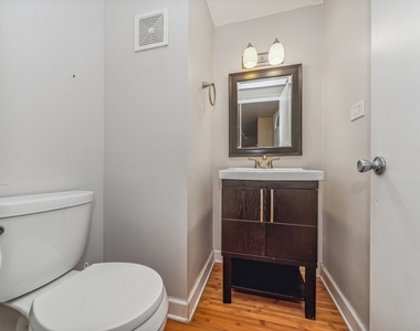 527 Winston Lane - Photo Thumbnail 8