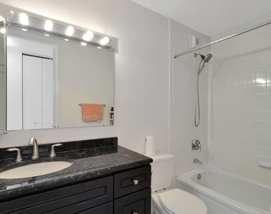 405 N Wabash Avenue - Photo Thumbnail 14