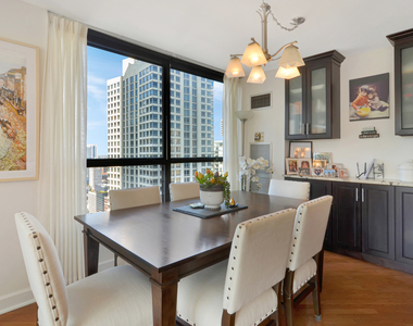 405 N Wabash Avenue - Photo Thumbnail 9