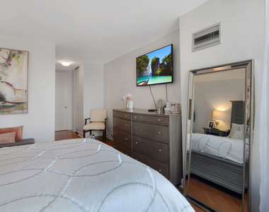 405 N Wabash Avenue - Photo Thumbnail 12