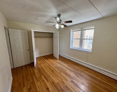 2115 W Farwell Avenue - Photo Thumbnail 7