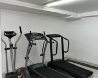 5205 W Drummond Place - Photo Thumbnail 19