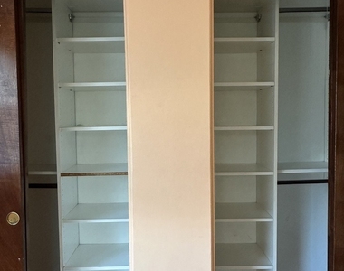 5205 W Drummond Place - Photo Thumbnail 14