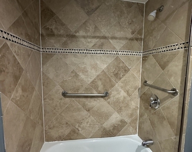 5205 W Drummond Place - Photo Thumbnail 11