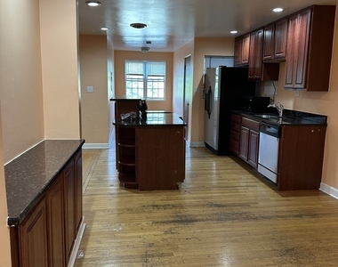 5205 W Drummond Place - Photo Thumbnail 6