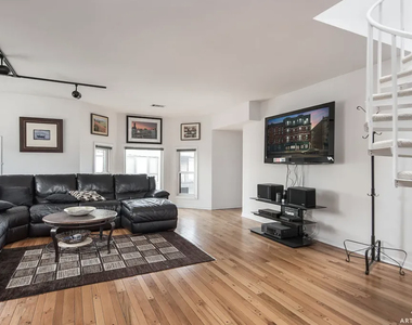 1201 W Diversey Parkway - Photo Thumbnail 13