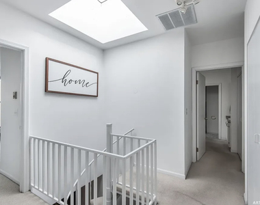 1201 W Diversey Parkway - Photo Thumbnail 17