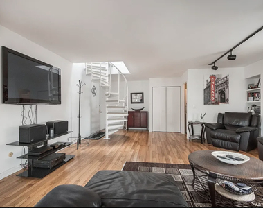 1201 W Diversey Parkway - Photo Thumbnail 15