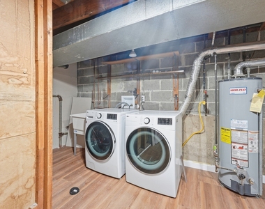 7030 W Carol Avenue - Photo Thumbnail 19