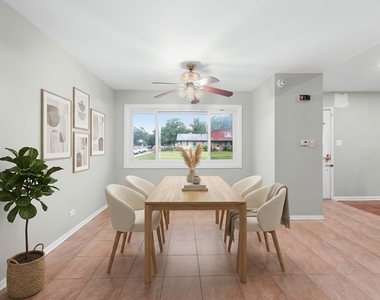 7030 W Carol Avenue - Photo Thumbnail 16