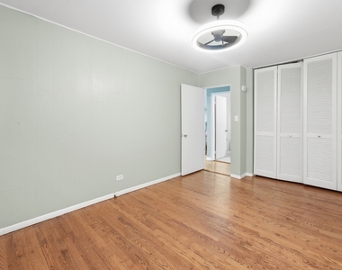 7030 W Carol Avenue - Photo Thumbnail 3