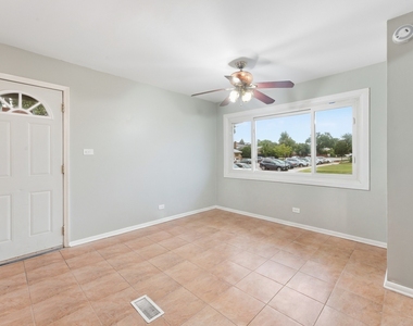 7030 W Carol Avenue - Photo Thumbnail 14