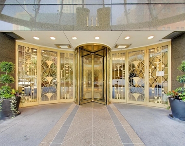 111 E Chestnut Street - Photo Thumbnail 2