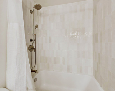 111 E Chestnut Street - Photo Thumbnail 39