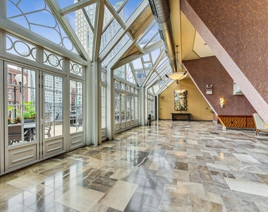 111 E Chestnut Street - Photo Thumbnail 15