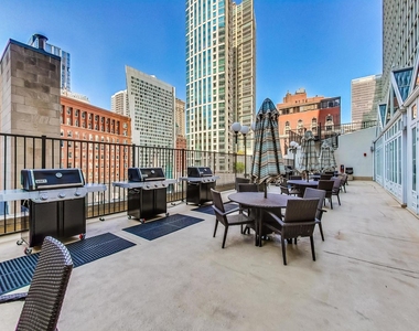111 E Chestnut Street - Photo Thumbnail 9