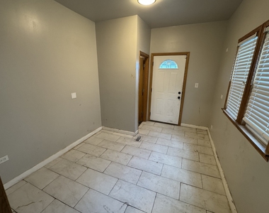 605 Forsythe Avenue - Photo Thumbnail 9