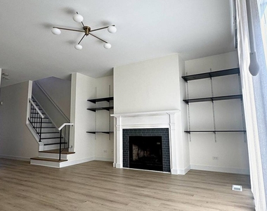 295 Hunterdon Court - Photo Thumbnail 5