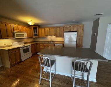 10338 Parkside Avenue - Photo Thumbnail 1