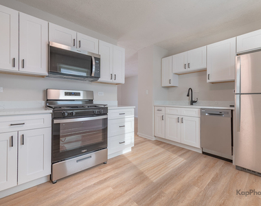 8170 Northway Drive - Photo Thumbnail 7