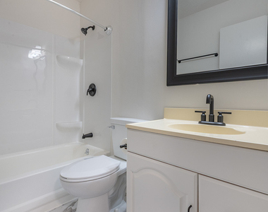 8170 Northway Drive - Photo Thumbnail 19