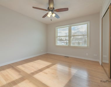 8170 Northway Drive - Photo Thumbnail 13