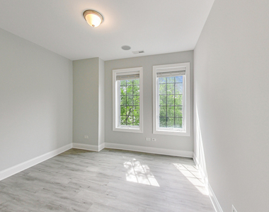 3332 W Palmer Street - Photo Thumbnail 12