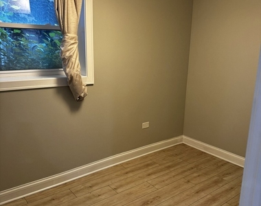 3617 W Diversey Avenue - Photo Thumbnail 5