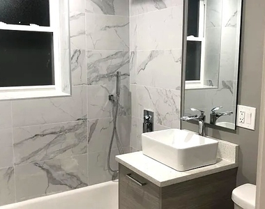3617 W Diversey Avenue - Photo Thumbnail 8