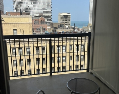201 E Chestnut Street - Photo Thumbnail 10