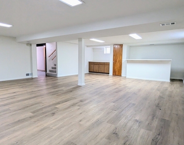330 S Oak Street - Photo Thumbnail 14