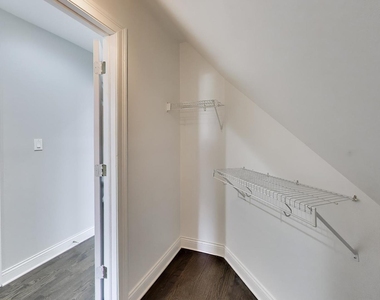 3330 S Indiana Avenue - Photo Thumbnail 24