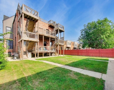 3330 S Indiana Avenue - Photo Thumbnail 33