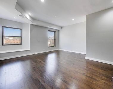 3330 S Indiana Avenue - Photo Thumbnail 4
