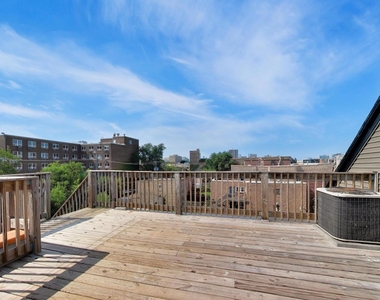 3330 S Indiana Avenue - Photo Thumbnail 27