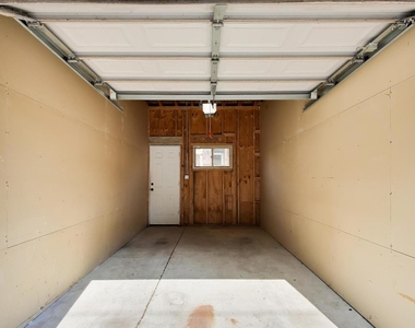 3330 S Indiana Avenue - Photo Thumbnail 36