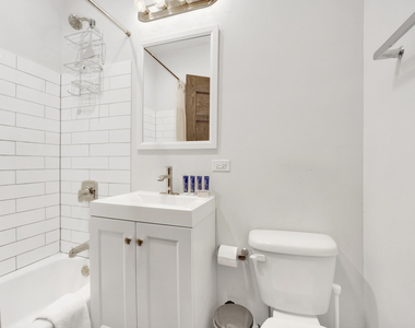 1006 W Dakin Street - Photo Thumbnail 9