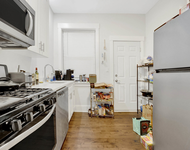 1000 W Dakin Street - Photo Thumbnail 8