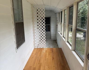 1306 E Green Street - Photo Thumbnail 2