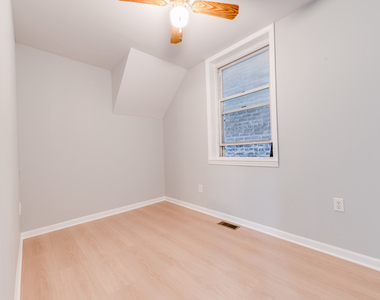 2625 S Union Avenue - Photo Thumbnail 9