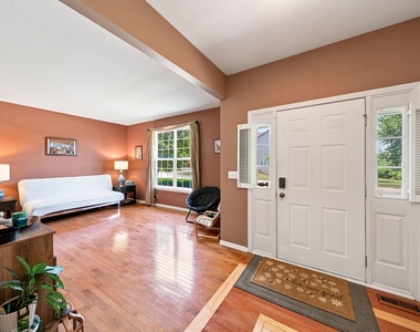37061 N Bonnie Brae Road - Photo Thumbnail 2