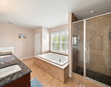 37061 N Bonnie Brae Road - Photo Thumbnail 19