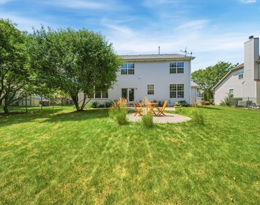 37061 N Bonnie Brae Road - Photo Thumbnail 26