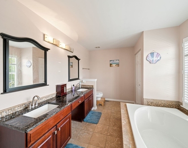 37061 N Bonnie Brae Road - Photo Thumbnail 20