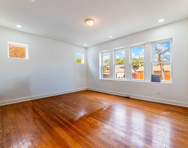 1633 W 76th Street - Photo Thumbnail 5