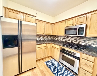2820 N Greenwood Avenue - Photo Thumbnail 15