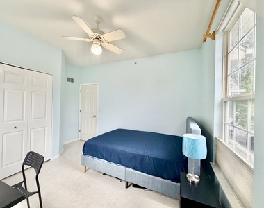 2820 N Greenwood Avenue - Photo Thumbnail 29