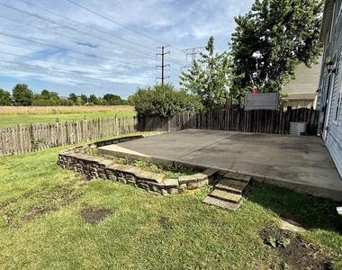 388 Richmond Drive - Photo Thumbnail 27